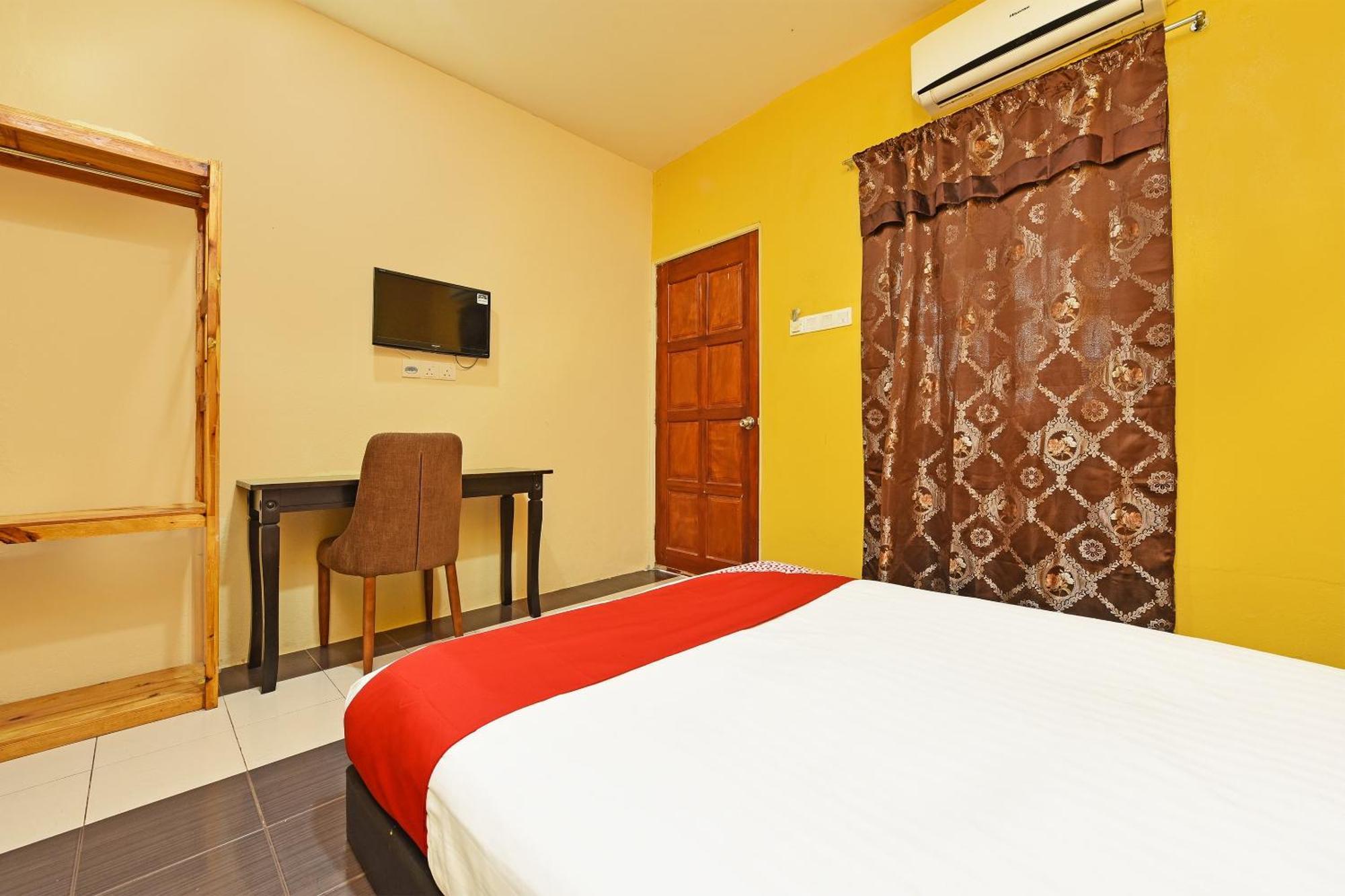 Oyo 90561 Awan Biru Motel Pantai Cenang  Exteriör bild