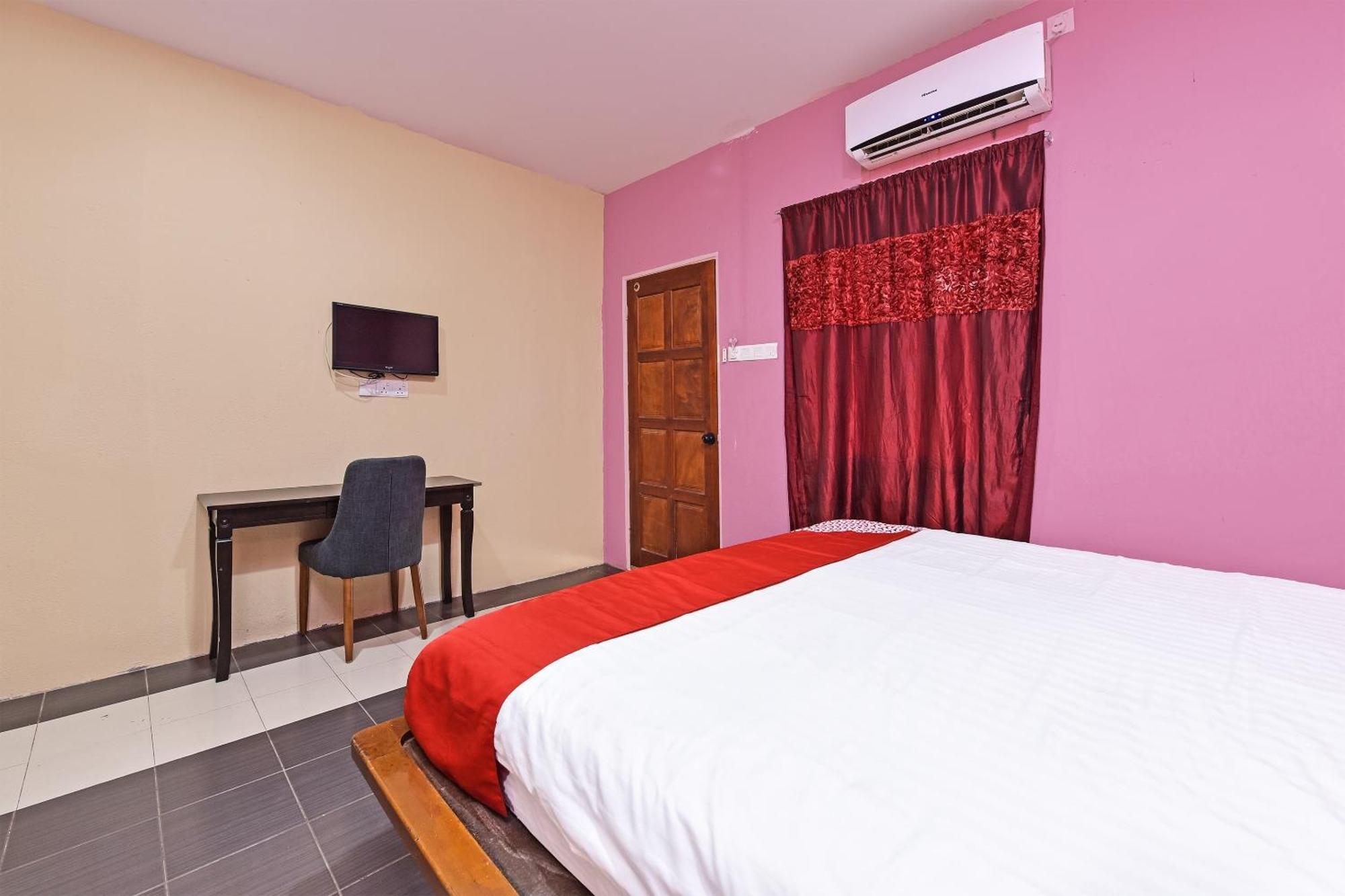 Oyo 90561 Awan Biru Motel Pantai Cenang  Exteriör bild